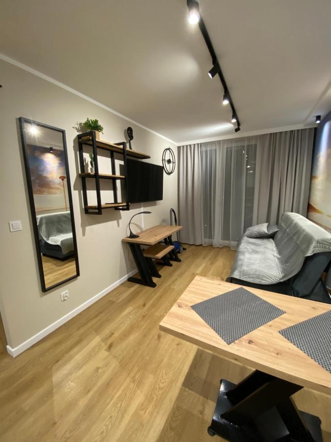 Apartamenty Magia Z Bezplatnym Parkingiem I Klimatyzacja Rzeszow Exterior photo